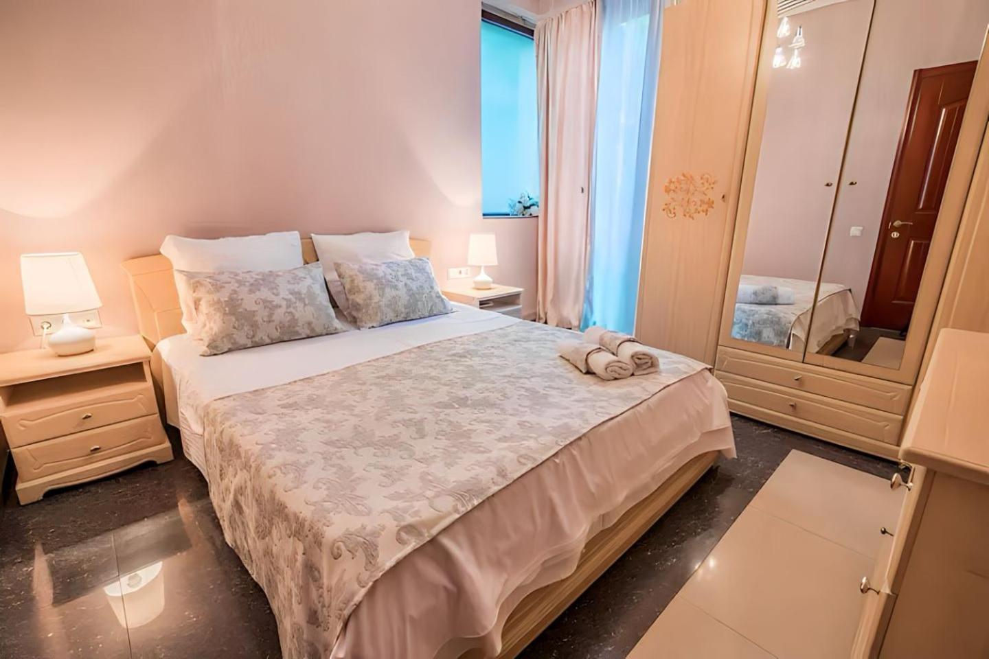Cabernet Corner Apartment Tbilisi Luaran gambar