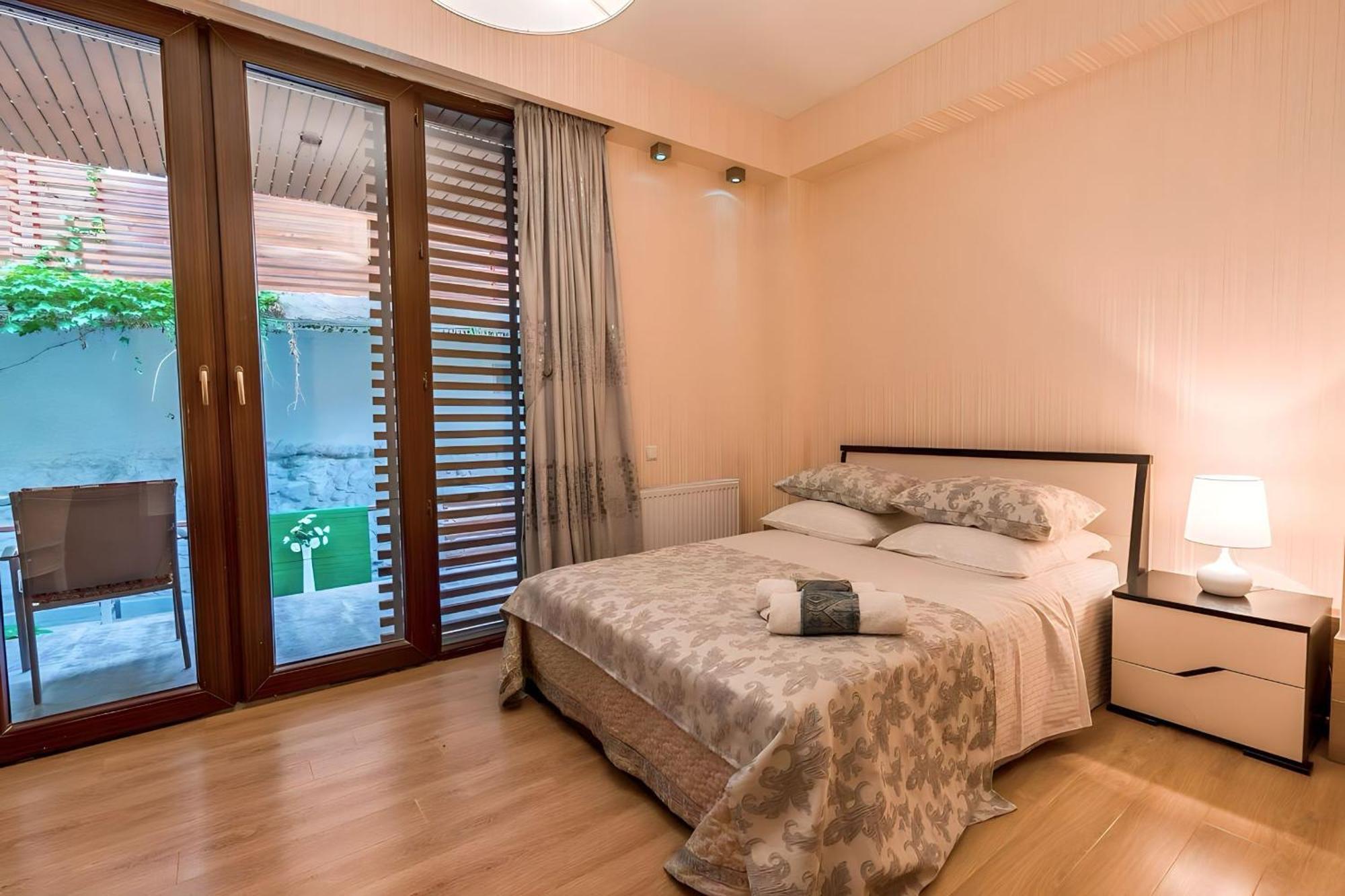 Cabernet Corner Apartment Tbilisi Luaran gambar